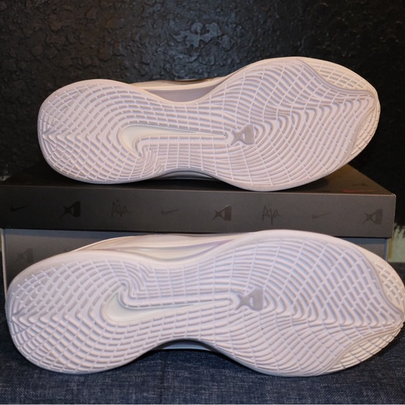 Nike Aja 1 Sneakers - Picture 3 of 4